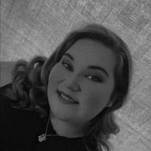 Meet your Posher, Kira